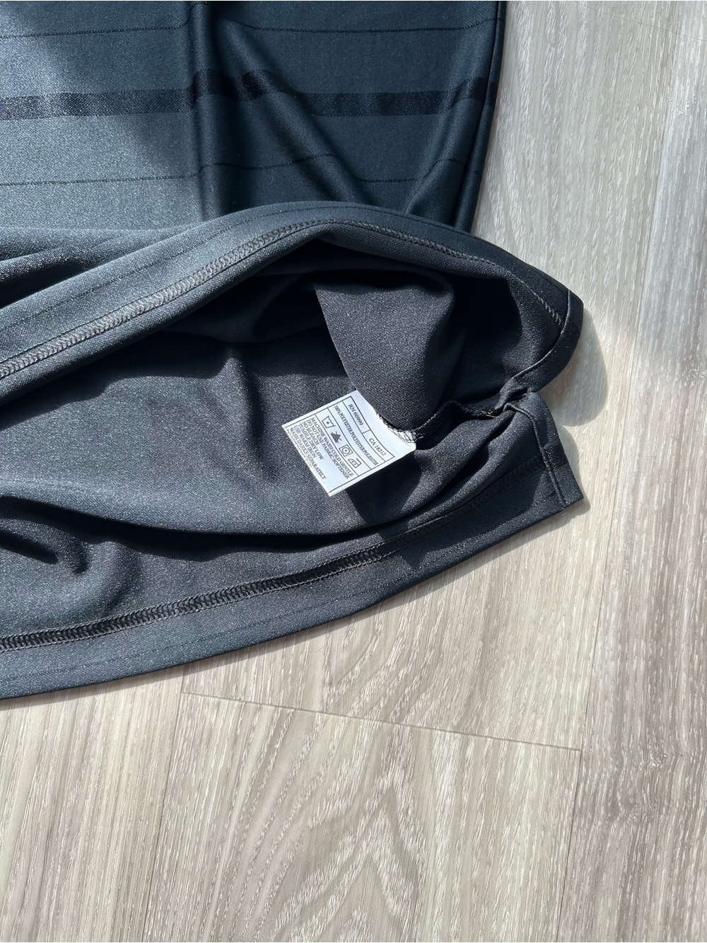 Authentic Brooklyn Nets Polo Golf Shirt in Black on Black (Medium) - Picture 7 of 12